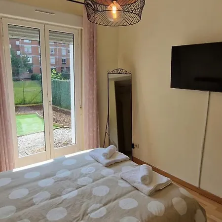 Jardines De La Catedral - Vut-4276-as Y Vut-4278-as